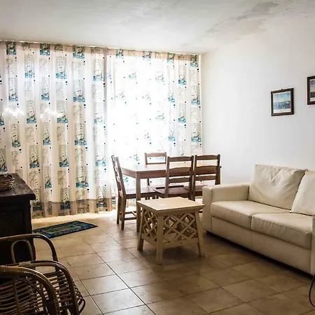 Holiday home Capitolo *